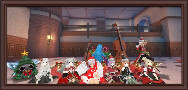 クリスマス衣装のキャラとツリー